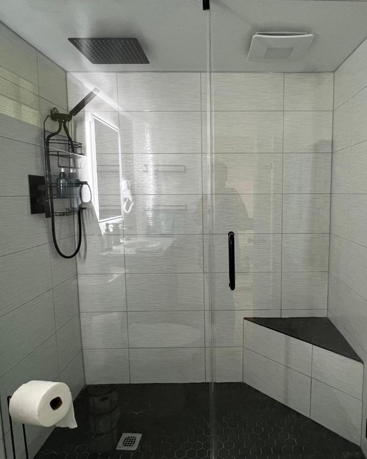 Trendy In Tremont, Cle Apartment Cleveland Ngoại thất bức ảnh